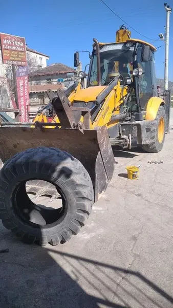 Bucakli Oto Kurtarici Ve Lasti̇kci̇ - Photo 6