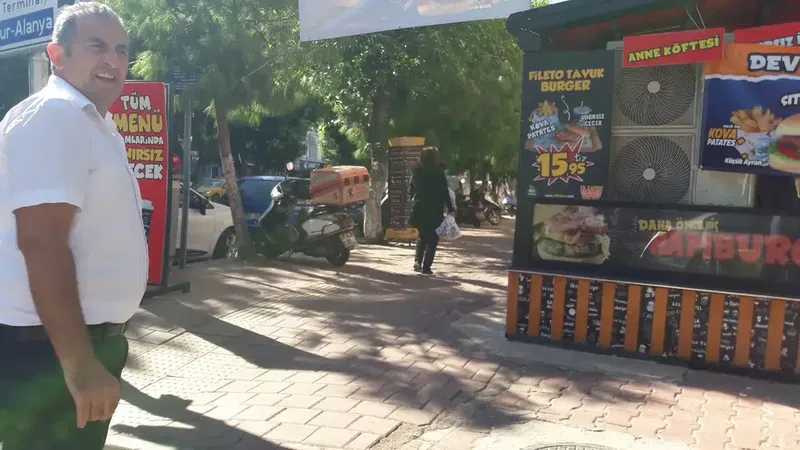 Burger Break - Photo 8