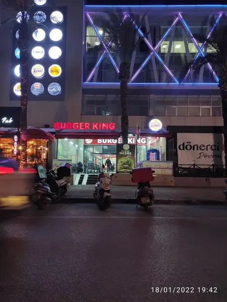 Burger King - Photo 1