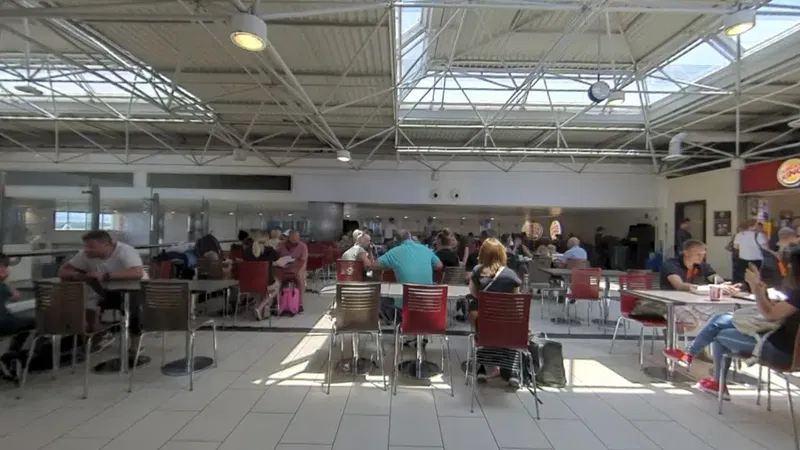 Burger King - Photo 10