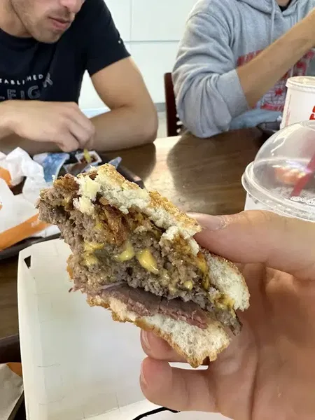 Burger King - Photo 10