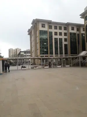 Bölge Adliye Mahkemesi Taksi Durağı