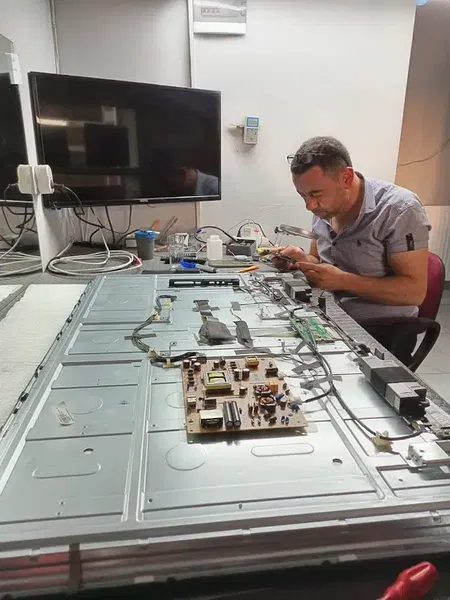 Büyük Elektronik - Photo 4