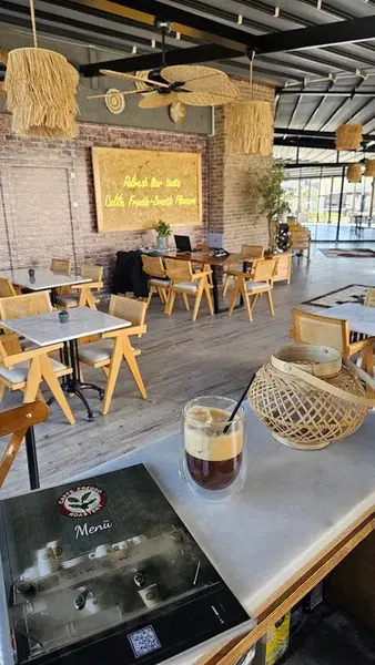 Caffe Freddo Roastery - Photo 2