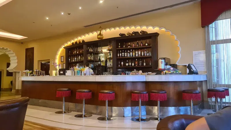 Casablanca Bar - Photo 6