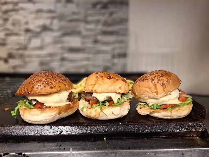 Cihan can Cafe DÖNER VE FAST FOOD Salonu - Photo 3