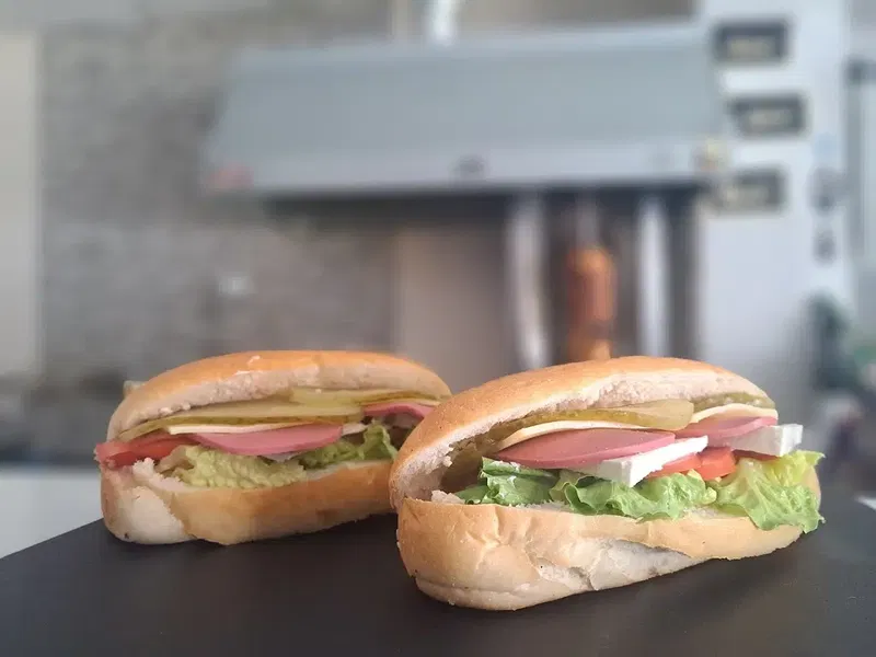 Cihan can Cafe DÖNER VE FAST FOOD Salonu - Photo 7