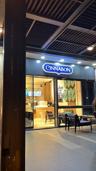 Cinnabon - Photo 1