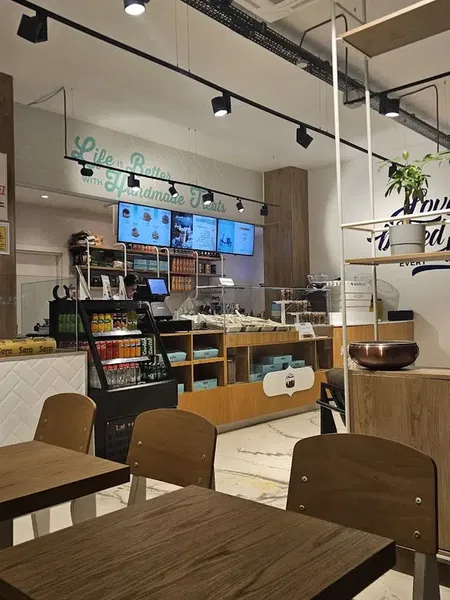 Cinnabon - Photo 2