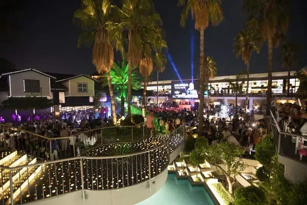 Club Summer Garden