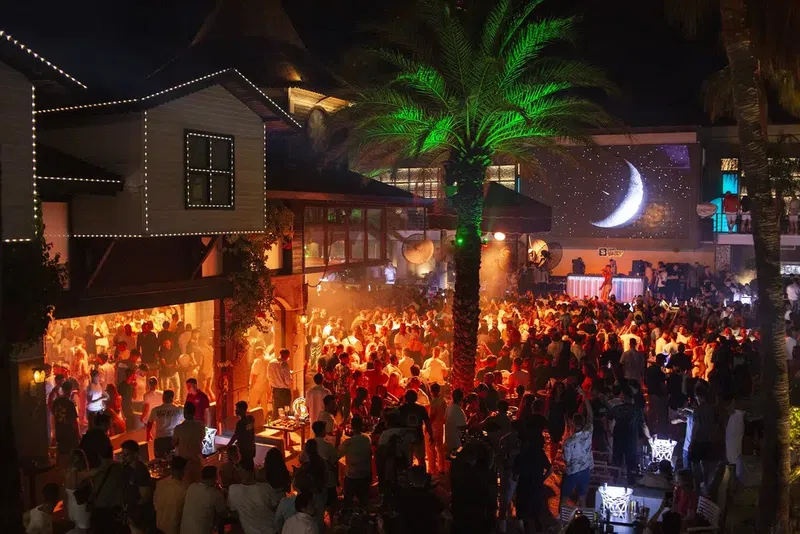 Club Summer Garden - Photo 7