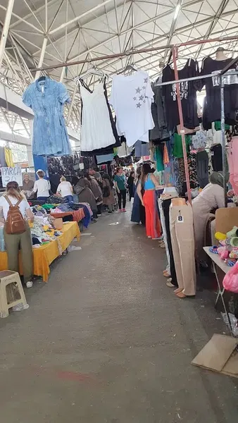Cumhuriyet Mahallesi Katlı Kapalı Pazar Yeri - Photo 1