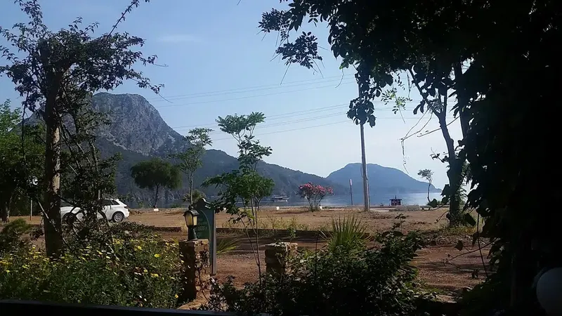 Dayco Bungalow - Photo 9