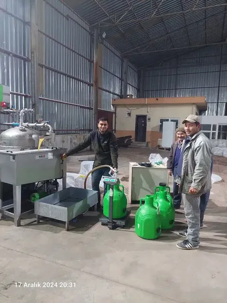 Dağlılar Zeytinyağı Fabrikası - Photo 5