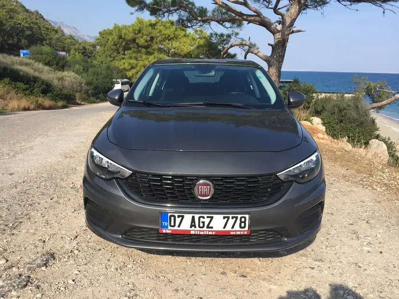 Dcr Rent A Car - Photo 9