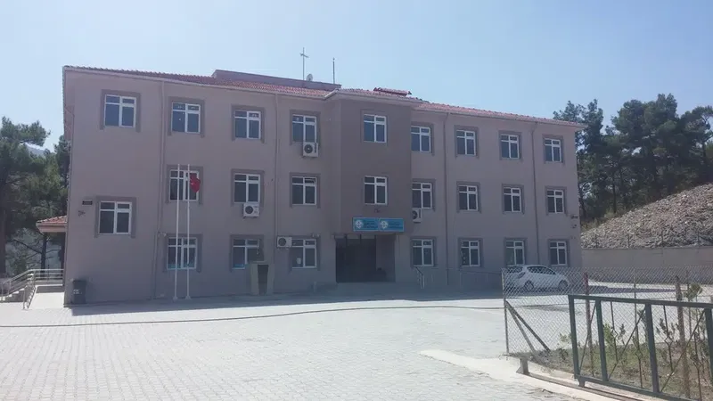 Dimçayı İlkokulu Ortaokulu - Photo 8