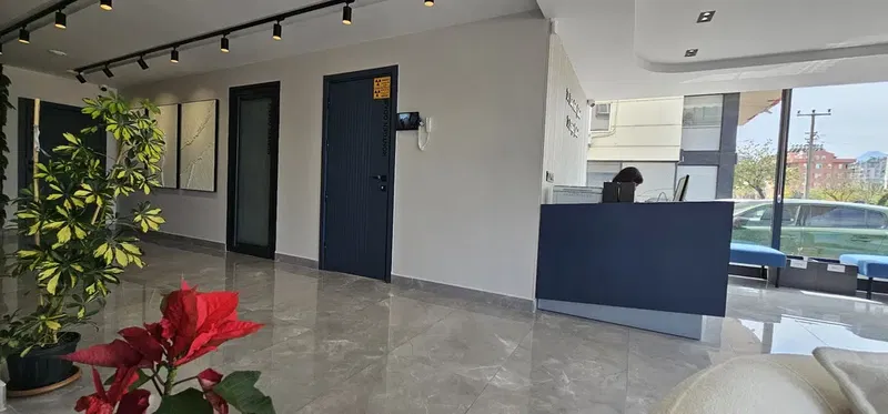Diş Hekimi Ertuğrul Çakmak Diş Hekimi Emine Arslan Çakmak - Photo 1