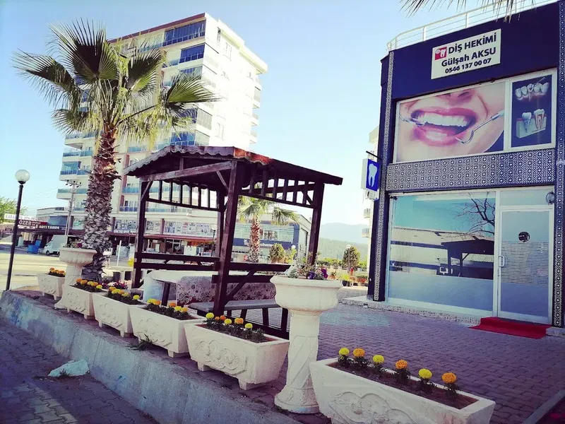 Di̇ş Heki̇mi̇ Gülşah Aksu Özel Ağiz Ve Di̇ş Sağliği Kli̇ni̇ği̇ - Photo 5