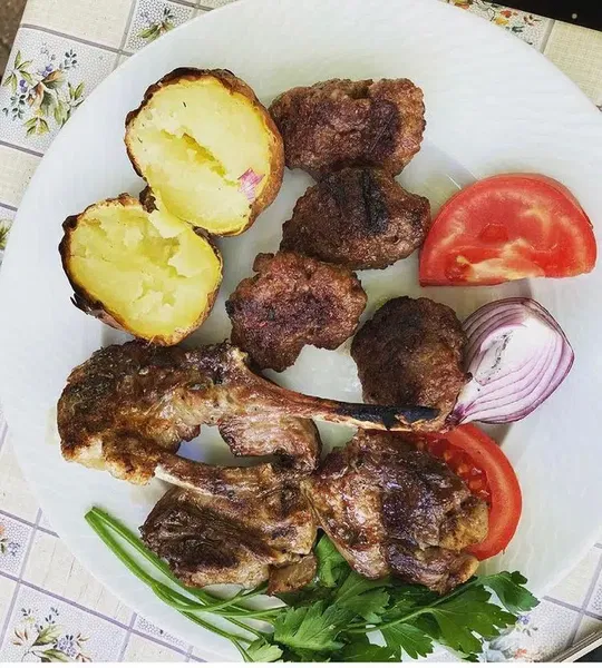 Doruk Balık Evi Restaurant & Konaklama - Photo 3