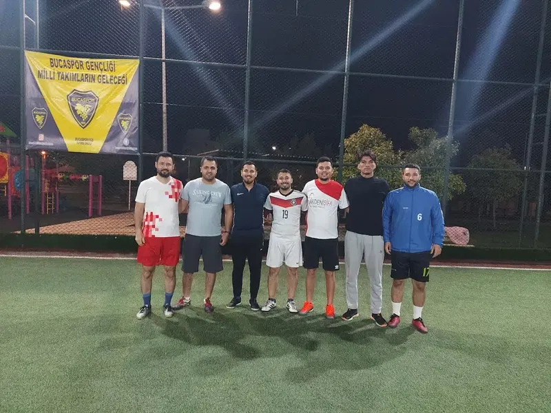 Dostlar Halı Saha - Photo 9