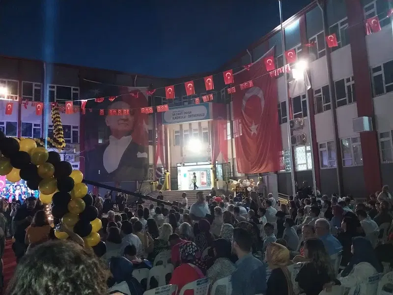 Dr. Cahit Ünver İlkokulu - Ortaokulu - Photo 8