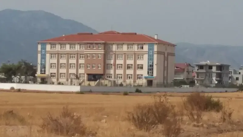 Döşemealtı Anadolu İmam Hatip Lisesi - Photo 1
