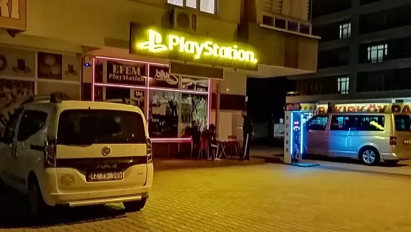 Efem Playstati̇on Cafe - Photo 3