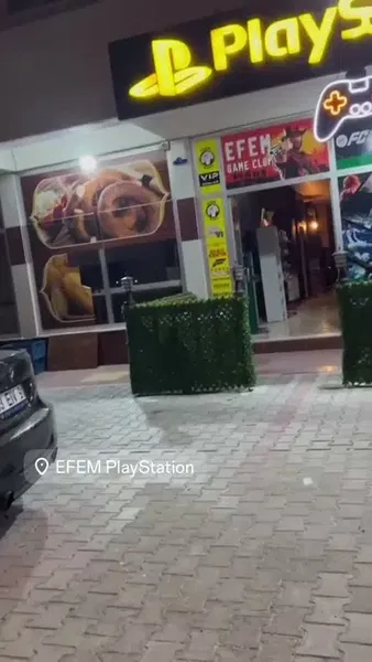 Efem Playstati̇on Cafe - Photo 5