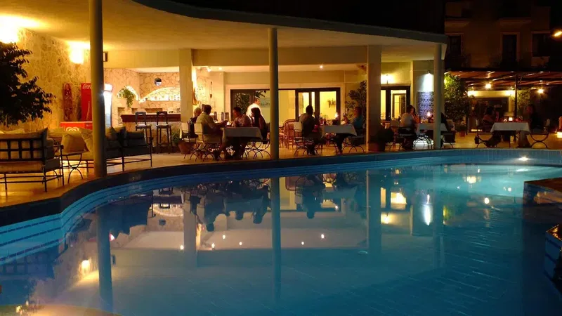 Ekin Hotel - Photo 4