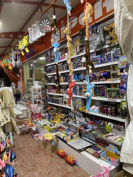 Eli̇te Hi̇permarket - Photo 2