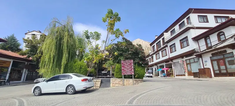 Elmalı Merkez - Photo 2