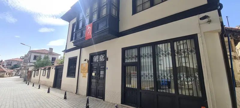 Elmalı Merkez - Photo 4