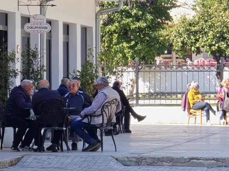 Emekli̇ler Lokali̇ - Photo 3