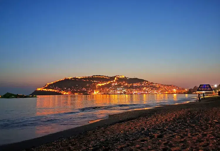 Engelsiz Halk Plajı - Photo 1