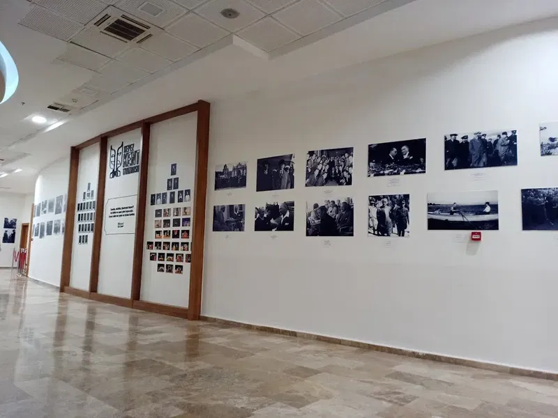 Erdem Bayazıt Cultural Center - Photo 10