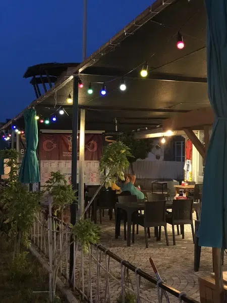 Eren Döner Cafe&Bistro - Photo 9