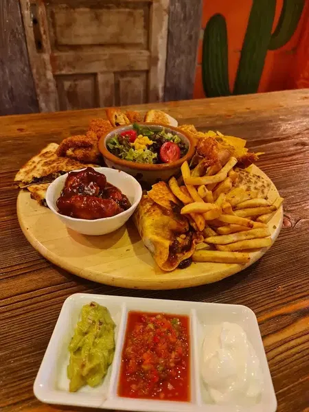 Escobar Mexicano Restaurant - Photo 9