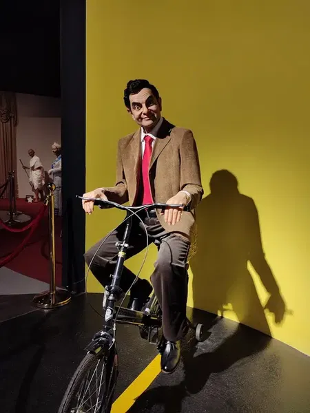 Face2Face Wax Museum - Photo 5