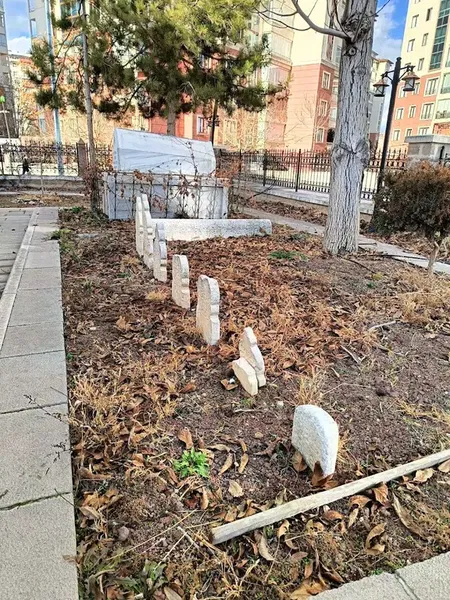 Fahrunnisa hatun Türbesi - Photo 2