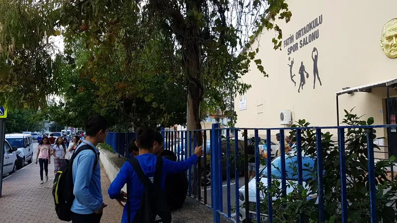 Fatih Secondary School - Photo 8