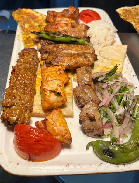 Flash Restaurant - Photo 9