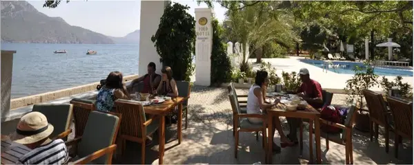Ford Restaurant