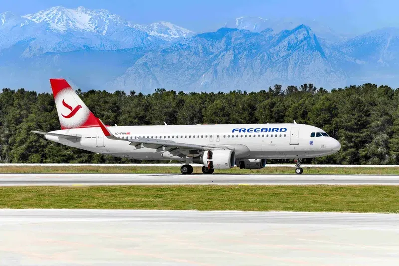 Freebird Airlines - Photo 1