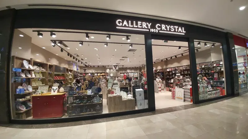 Gallery Crystal - Photo 1