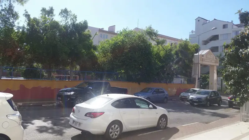Gazi Anadolu Lisesi - Photo 4