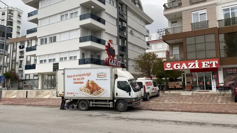 Gazi̇ Et - Photo 7