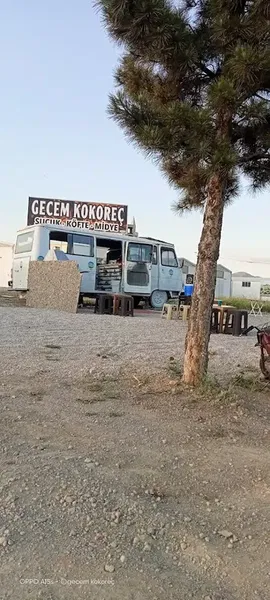 Gecem Kokoreç - Photo 1