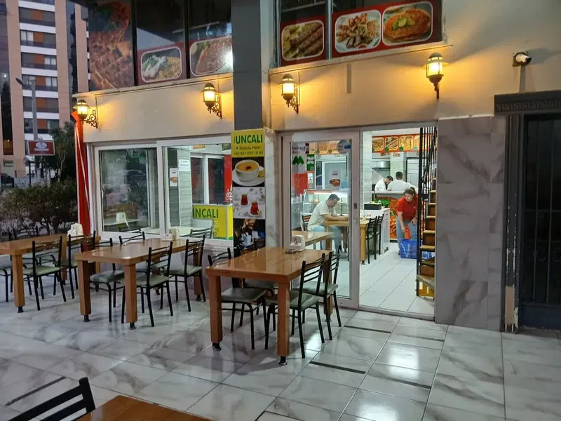 Genç Uncalı(Has Urfalım) Pide Kebap ve Döner Salonu - Photo 3