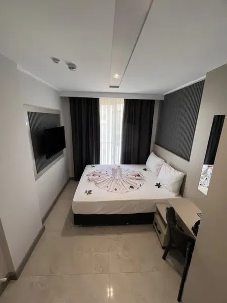 Goldex Hotel - Photo 8
