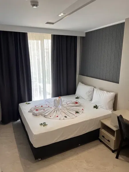 Goldex Hotel - Photo 9